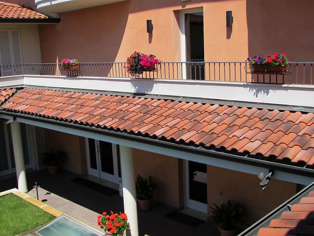 Hotel Dante Residence Mantova 4*,