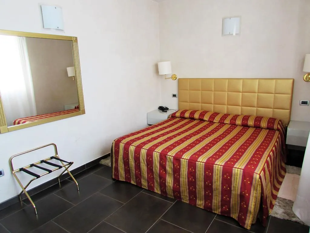 Hotel Dante Residence Mantova Aparthotel