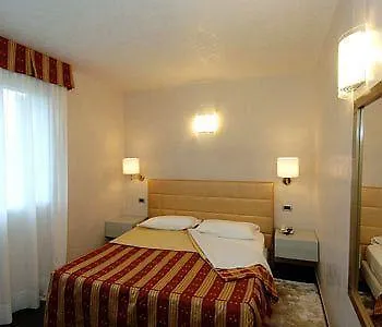 Hotel Dante Residence Mantova Aparthotel